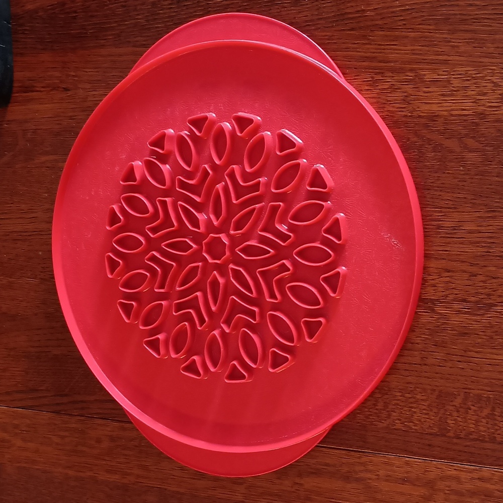 Nordic Ware Lattice and Hearts 12" Reversible Pie Top Cutter b425